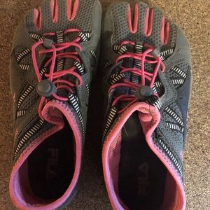 Shoes. Women’s size 7.